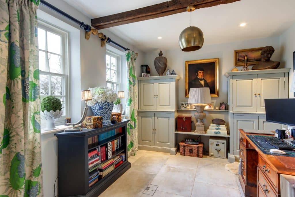 GREAT HAYSDEN kent farmhouse countryside shoot location house 62755 036