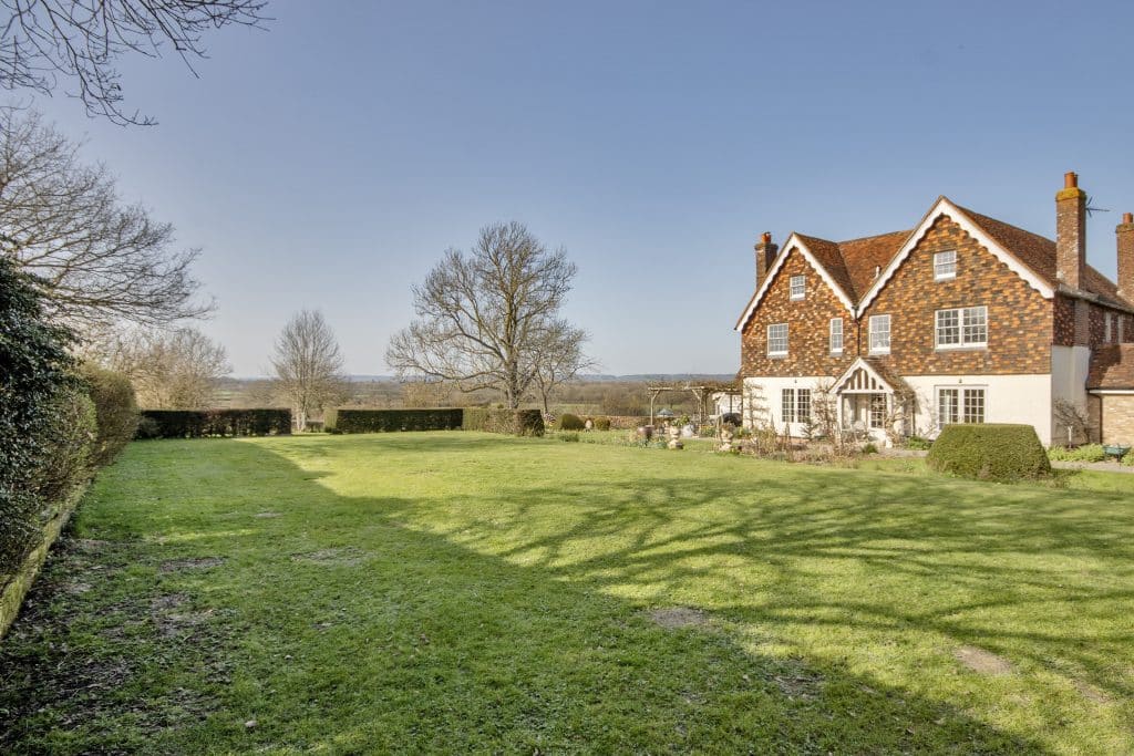 GREAT HAYSDEN kent farmhouse countryside shoot location house 62755 2 073