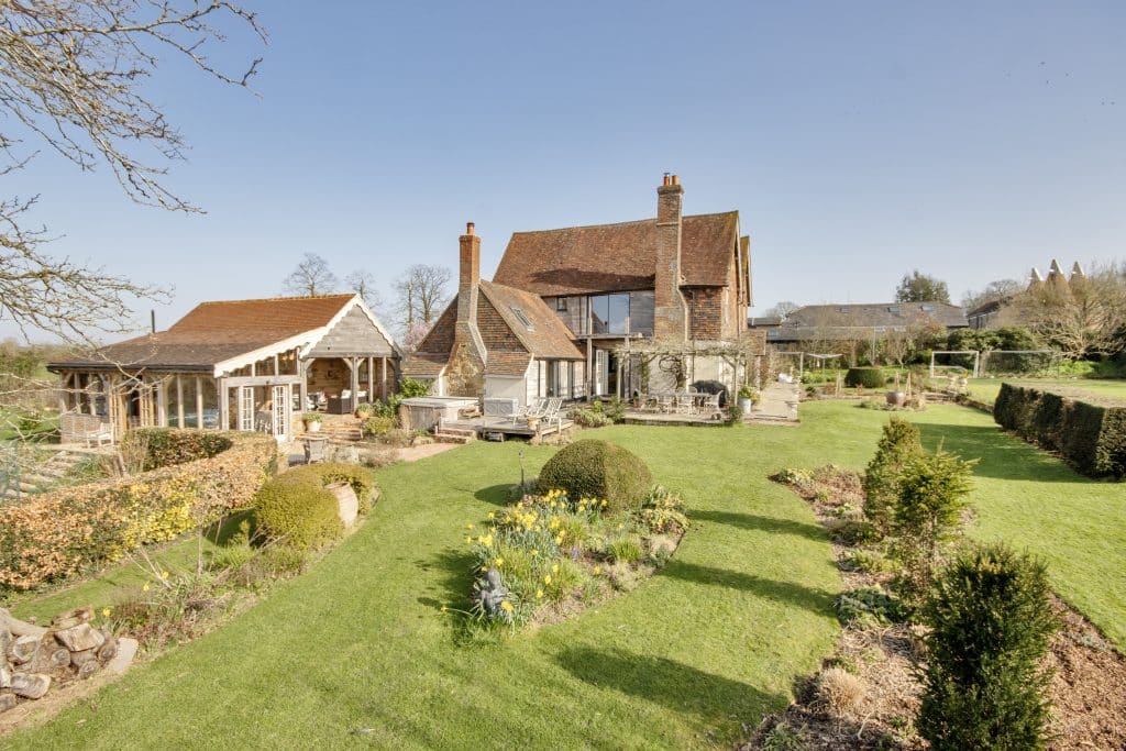GREAT HAYSDEN kent farmhouse countryside shoot location house 62755 2 082