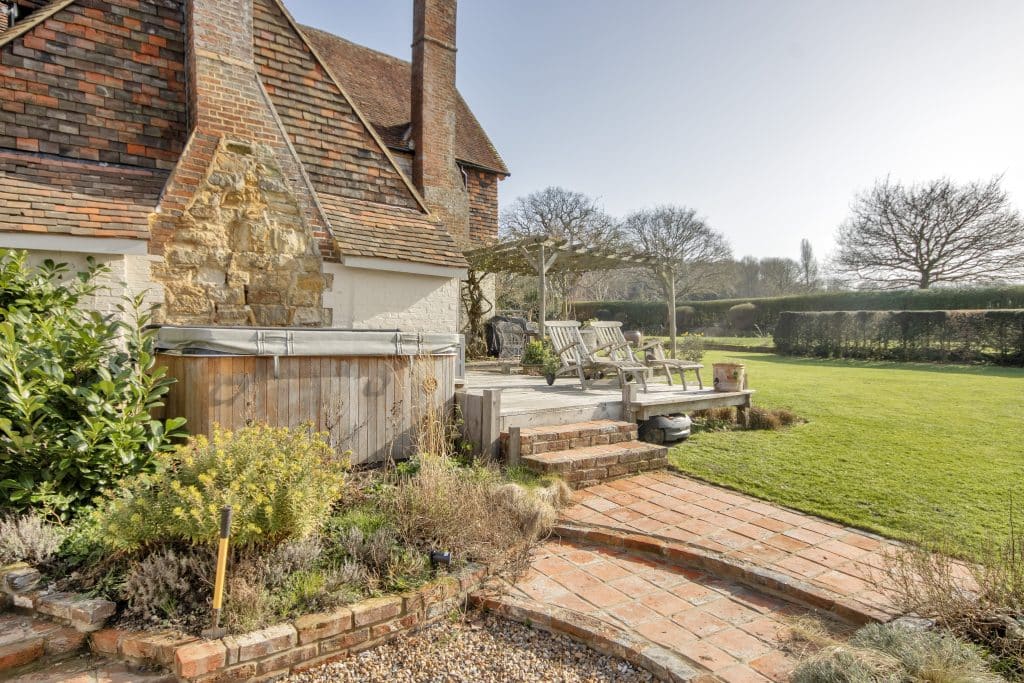 GREAT HAYSDEN kent farmhouse countryside shoot location house 62755 2 088