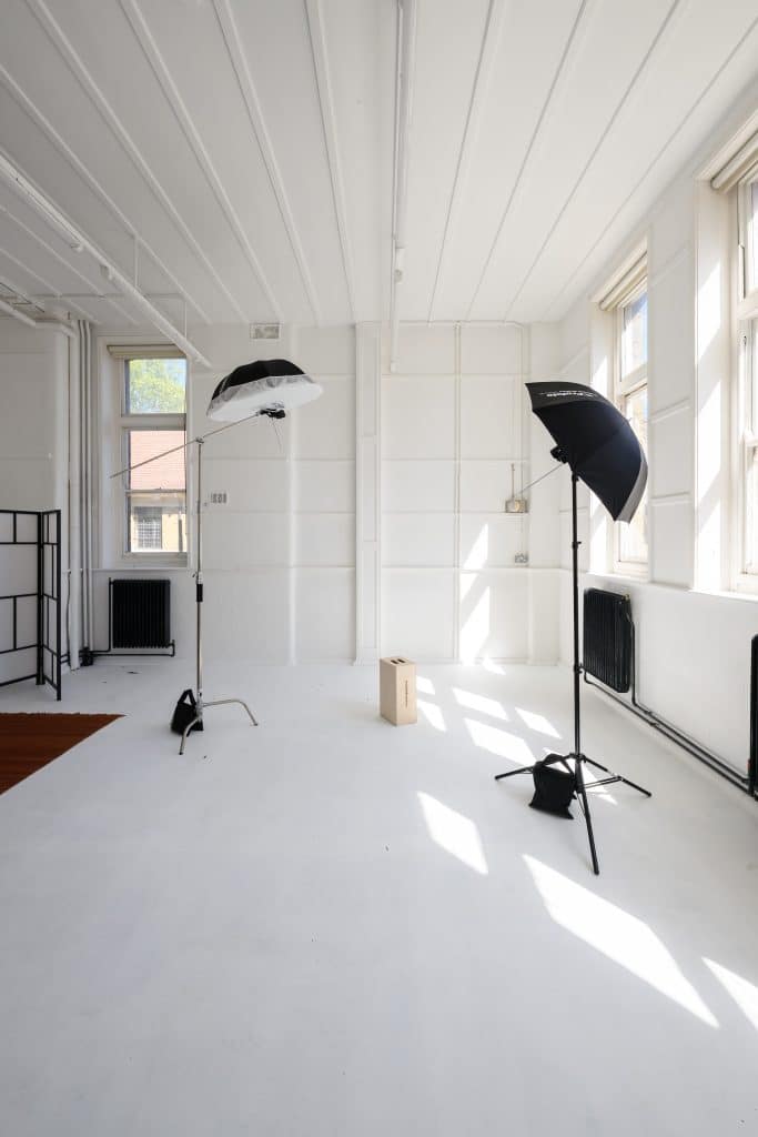 HALL STUDIO east london natural light studio shoot location JRH 2591