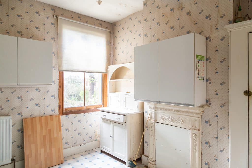 KINGSTON HOUSE south west london vacant derelict location house IM2A9723