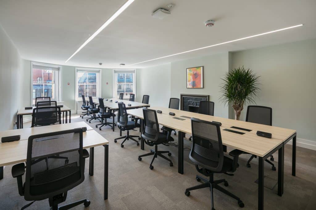 PORTLAND PLACE central london office co working shoot location 14 Hale House 3Z7A9127