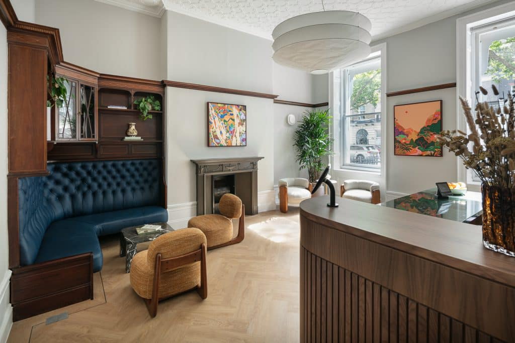 PORTLAND PLACE central london office co working shoot location 22 Hale House 3Z7A8964 (1)