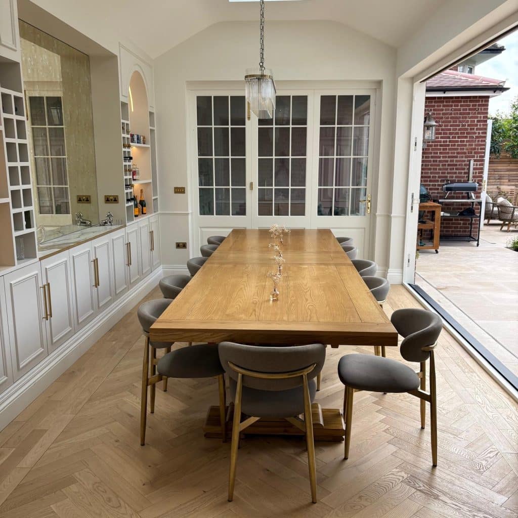 RAYLEIGH north west london large family location house image00067