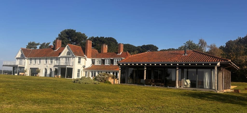 ROUND HILL suffolk countryside large location house RH13