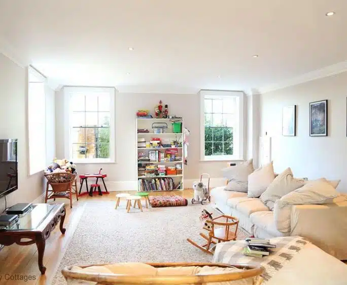 THE OAKS Faversham kent country classic location house hero 1521883