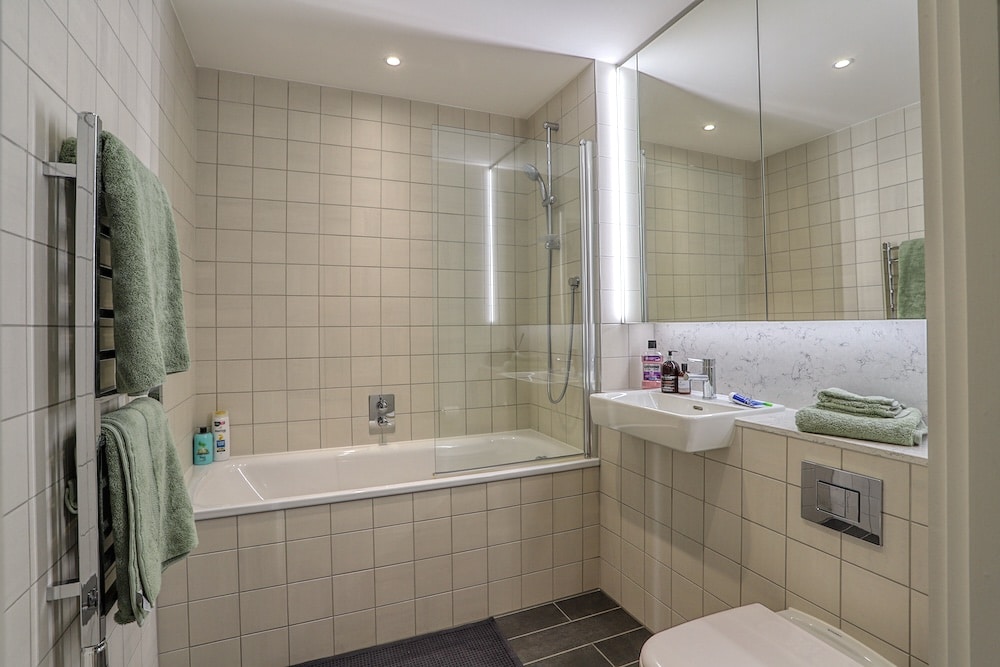 WEMBLEY APARTMENTS modern contemporary apartment flat shoot location Alemeda 411IMG 9335
