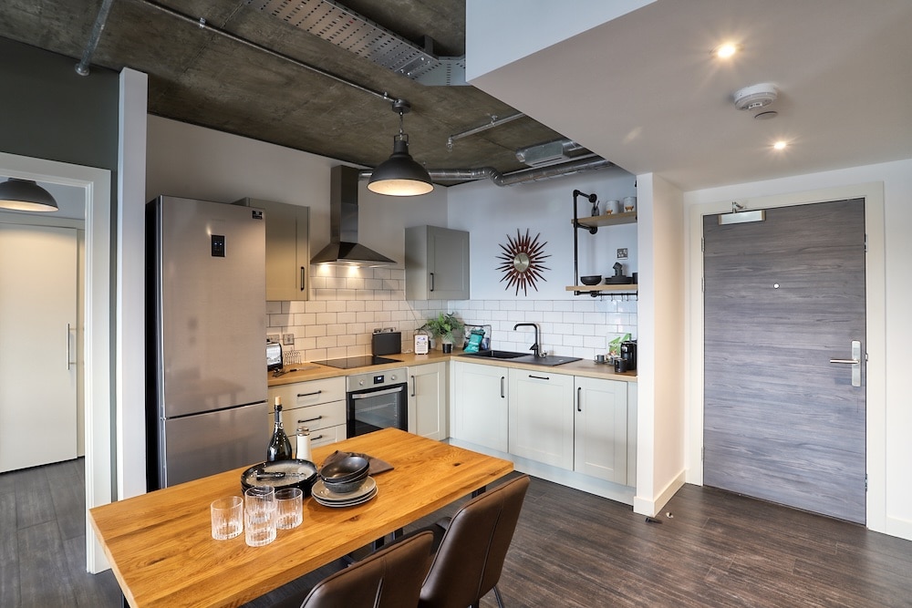 WEMBLEY APARTMENTS modern contemporary apartment flat shoot location Ferum 1056IMG 9145