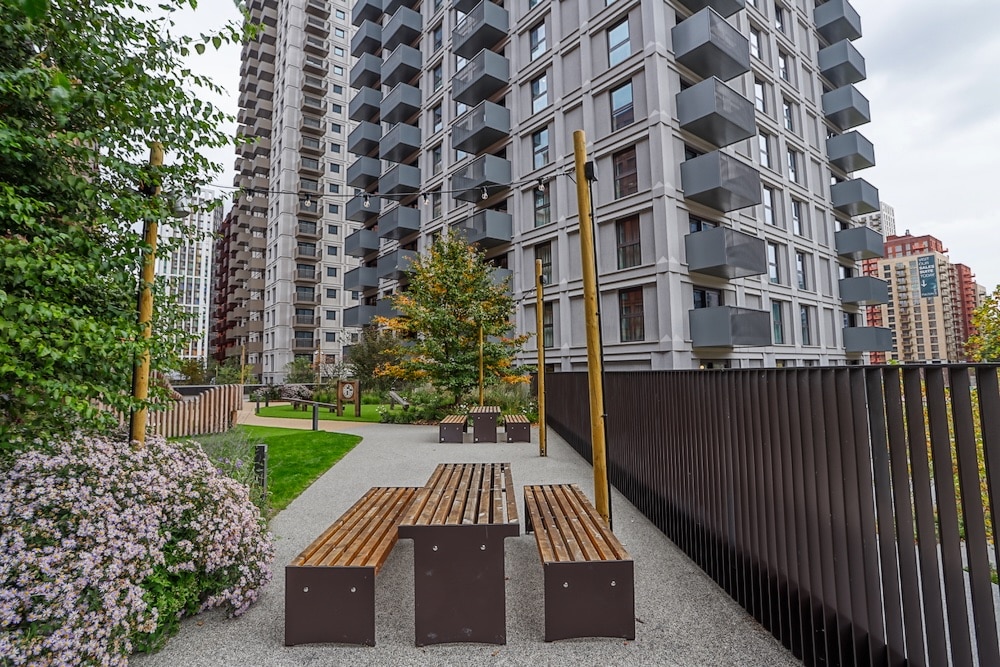 WEMBLEY APARTMENTS modern contemporary apartment flat shoot location Wembley Park Apartment Shoot Sola & Luna 17.10.25 MG 5581