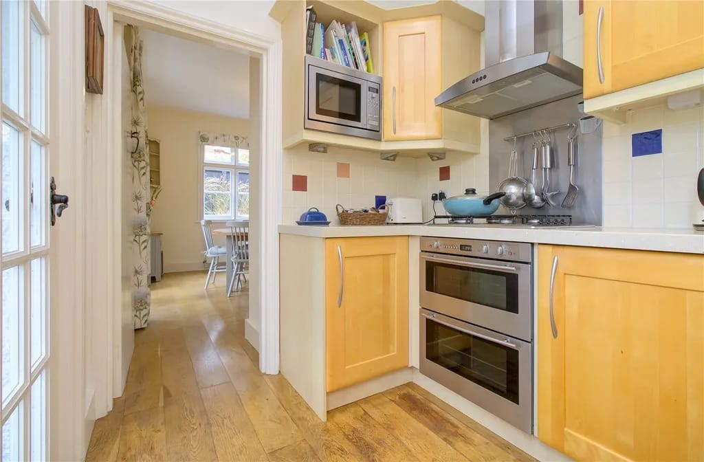 LITTLEDALE hertfordshire country traditional location house scrubbitts 10