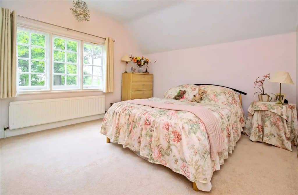 LITTLEDALE hertfordshire country traditional location house scrubbitts 14