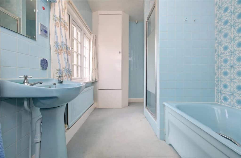 LITTLEDALE hertfordshire country traditional location house scrubbitts 16
