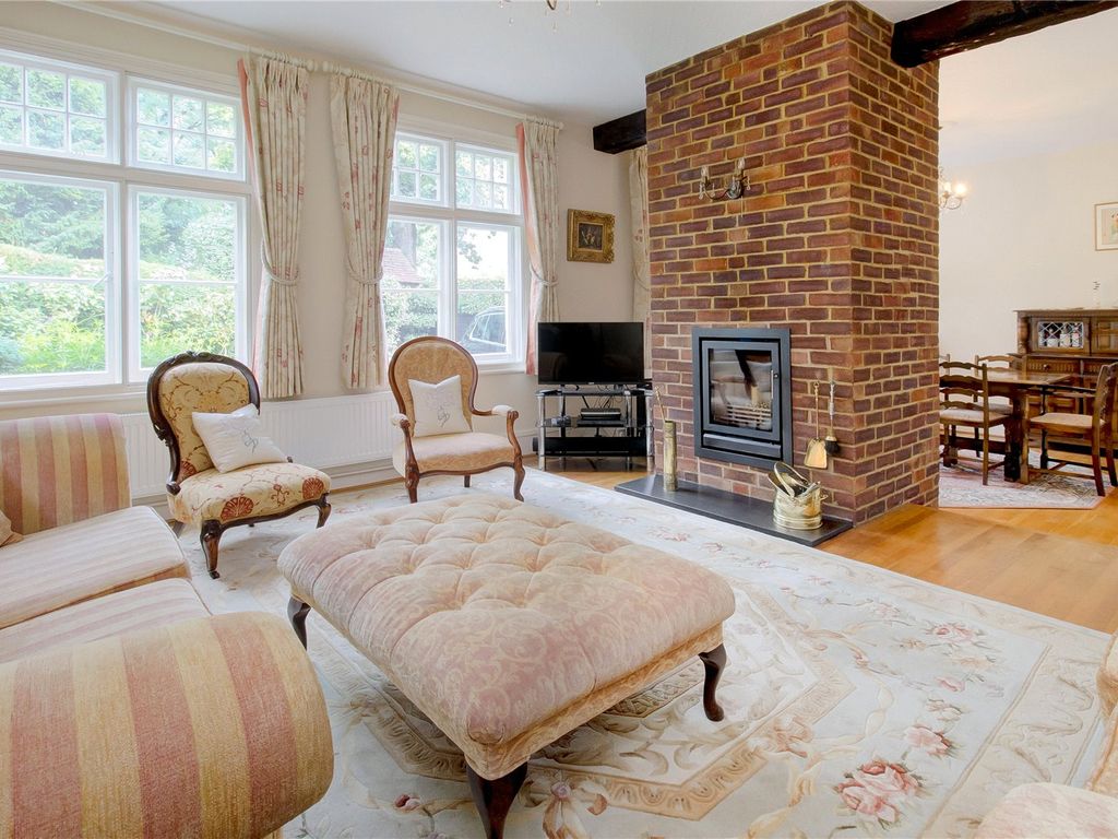 LITTLEDALE hertfordshire country traditional location house scrubbitts 2
