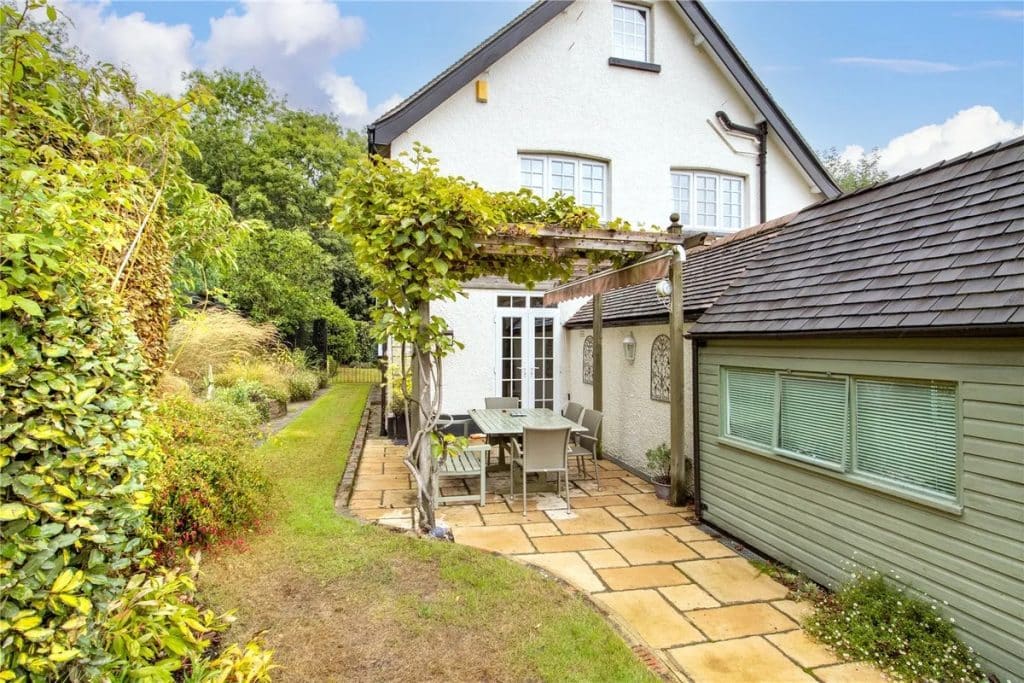 LITTLEDALE hertfordshire country traditional location house scrubbitts 22