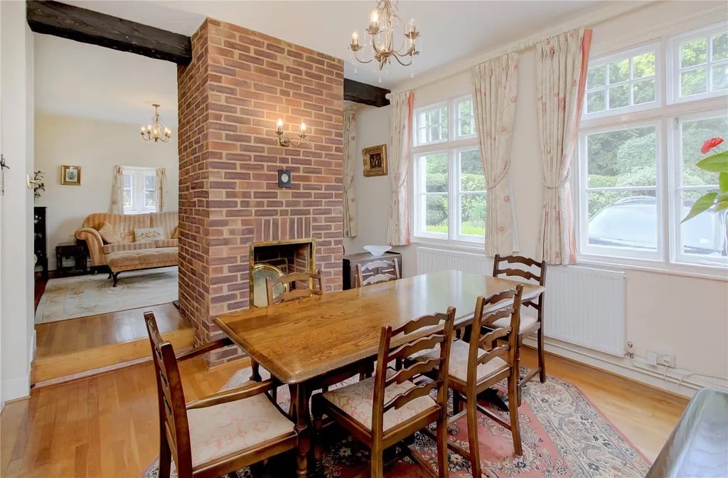 LITTLEDALE hertfordshire country traditional location house scrubbitts 6