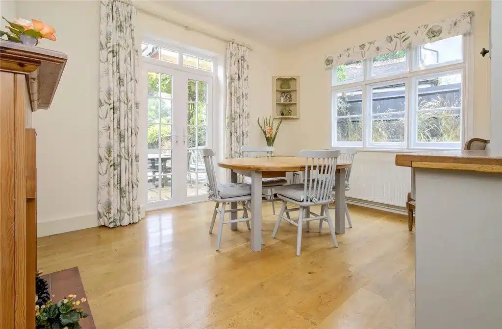 LITTLEDALE hertfordshire country traditional location house scrubbitts 8