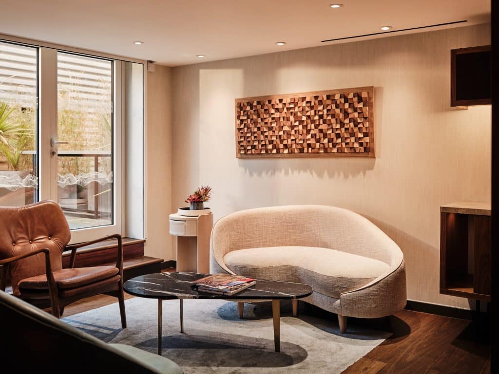 MIDDLE EIGHT covent garden central london modern luxury hotel shoot location Sunset Lounge