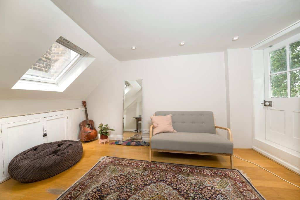 Netteswell House east london everyday location house with garden 16