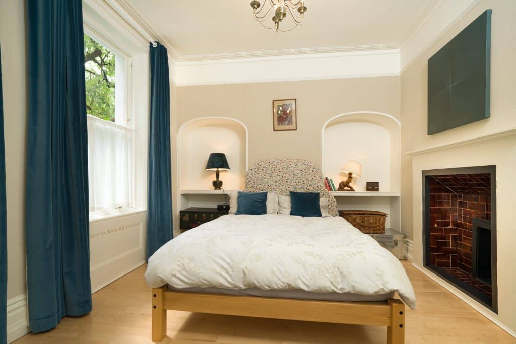 Netteswell House east london everyday location house with garden 26