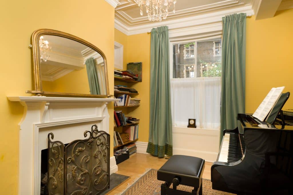 Netteswell House east london everyday location house with garden 28