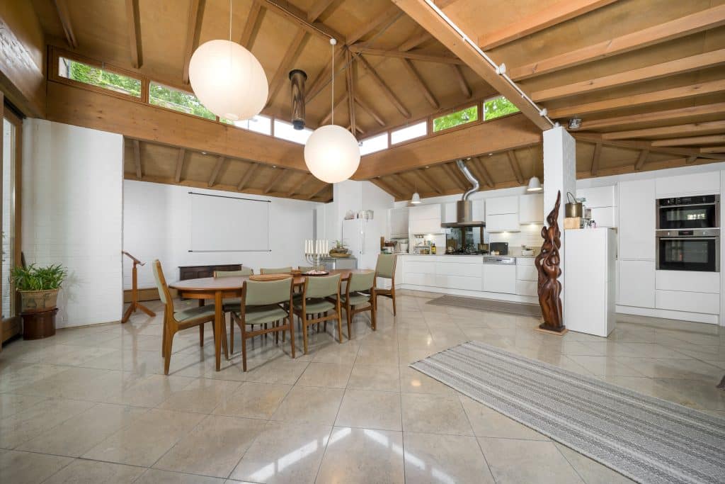 Netteswell House east london everyday location house with garden 31