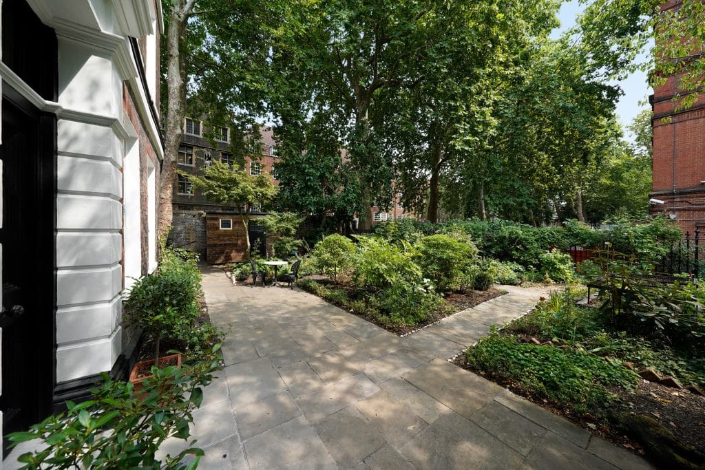 Netteswell House east london everyday location house with garden 34