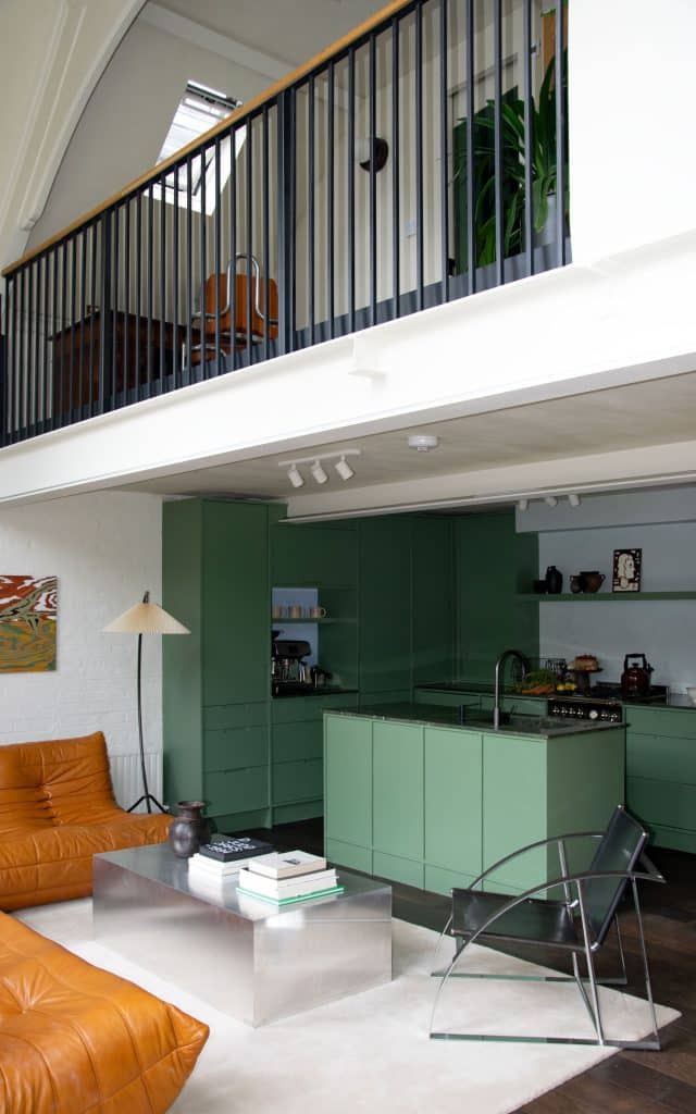 SCHOOLBELL MEWS contemporary east london shoot location house 19