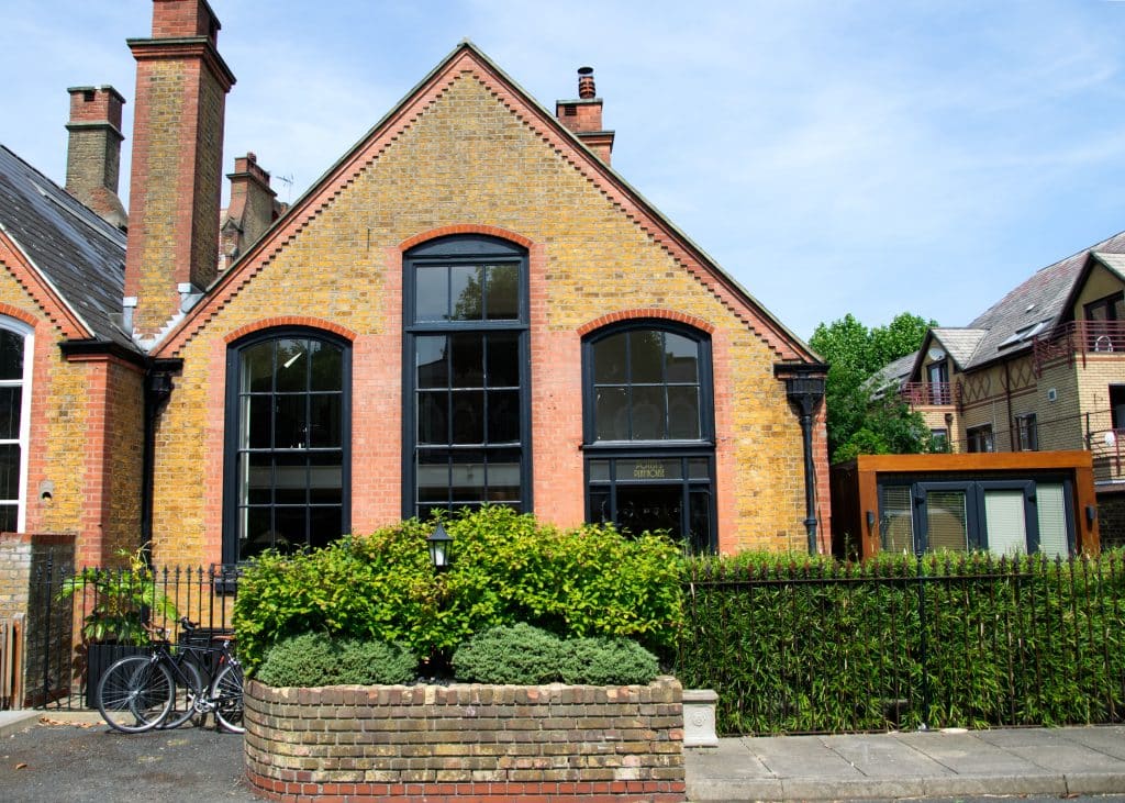 SCHOOLBELL MEWS contemporary east london shoot location house 7