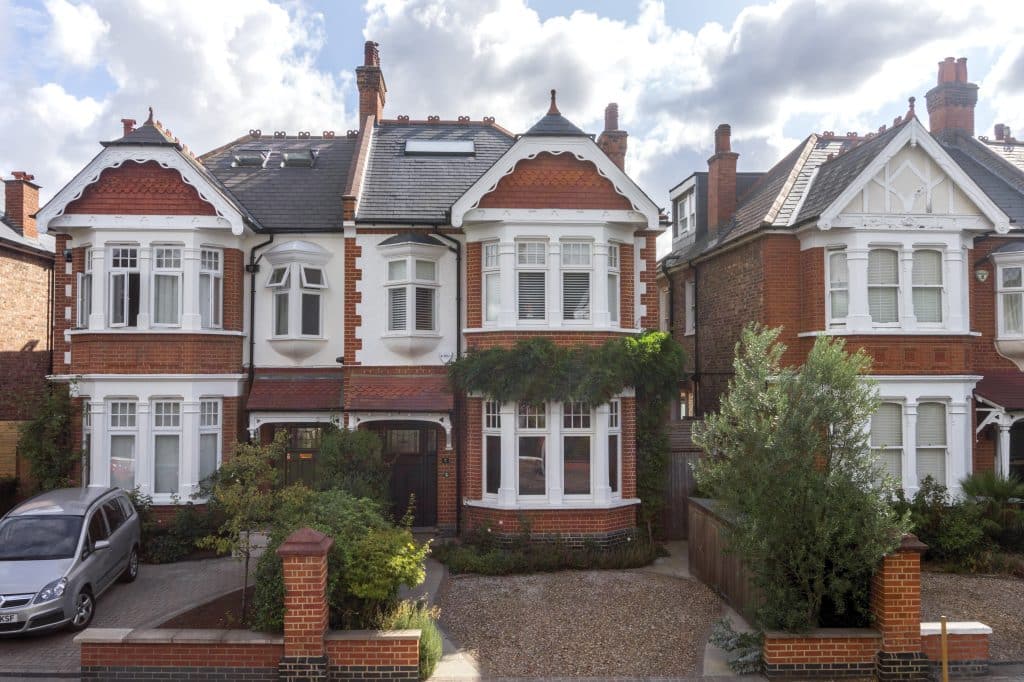 EALING COMMON edwardian bright location house west london 7 Montague Gardens W3 9PT 001