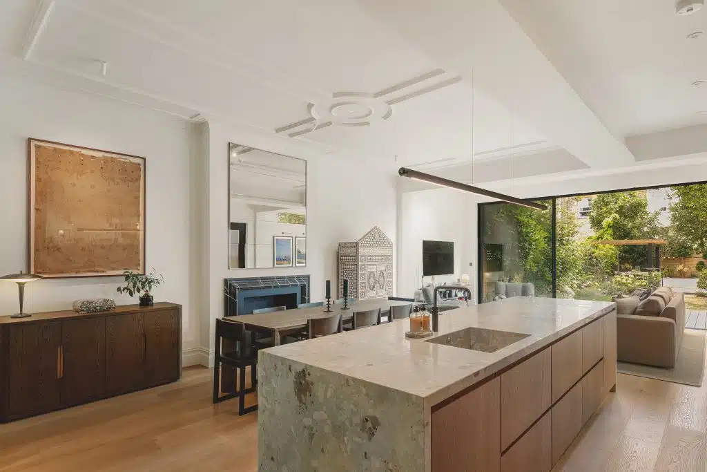 EALING COMMON edwardian bright location house west london 7 Montague Gardens W3 9PT 015