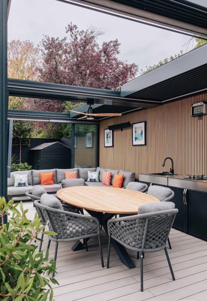 EALING HOUSE contemporary west london location house 1C7A9823 A291 43A5 A033 BBC0CD0E1EDE 1 201 a
