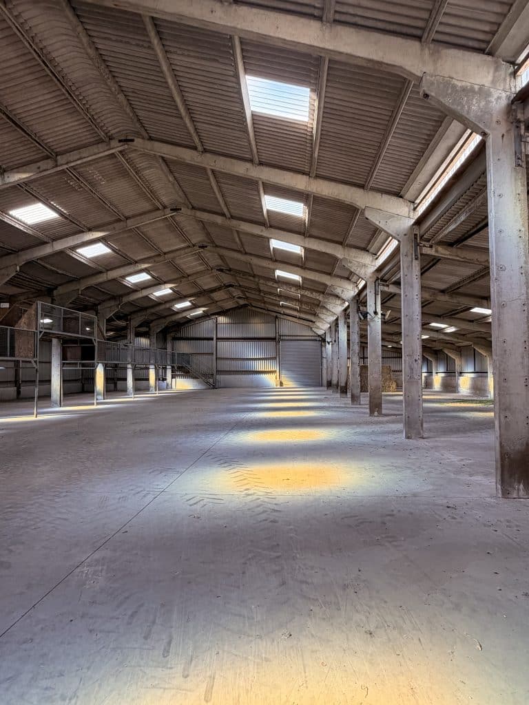 IMG 2068PROP STORE BARN - 14,000sqft Warehouse just off A404