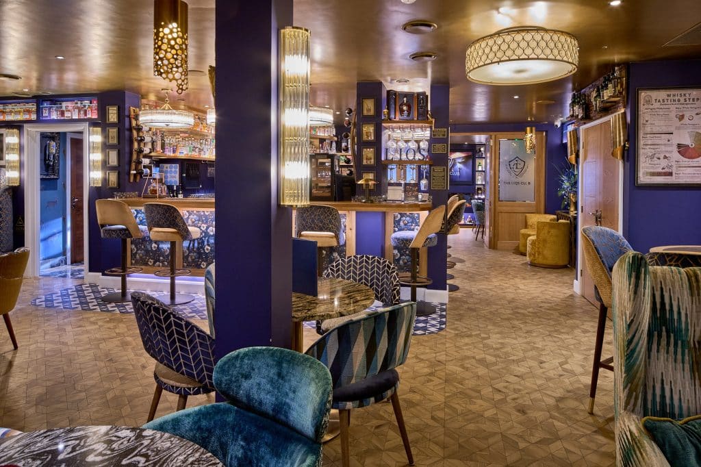 LIQS CLUB ashtead surrey bar event friendly venue pub shoot location 260918 THE LIQS 007 LOW RES SRGB
