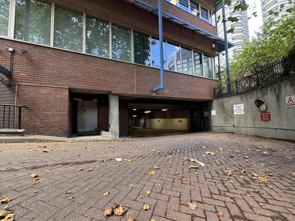 CITADEL PLACE vauxhall south east london industrial locaion 86. Citadel Place - ARK Loc