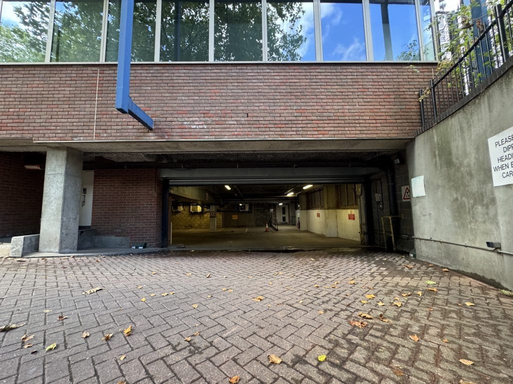 CITADEL PLACE vauxhall south east london industrial locaion 87. Citadel Place - ARK Loc