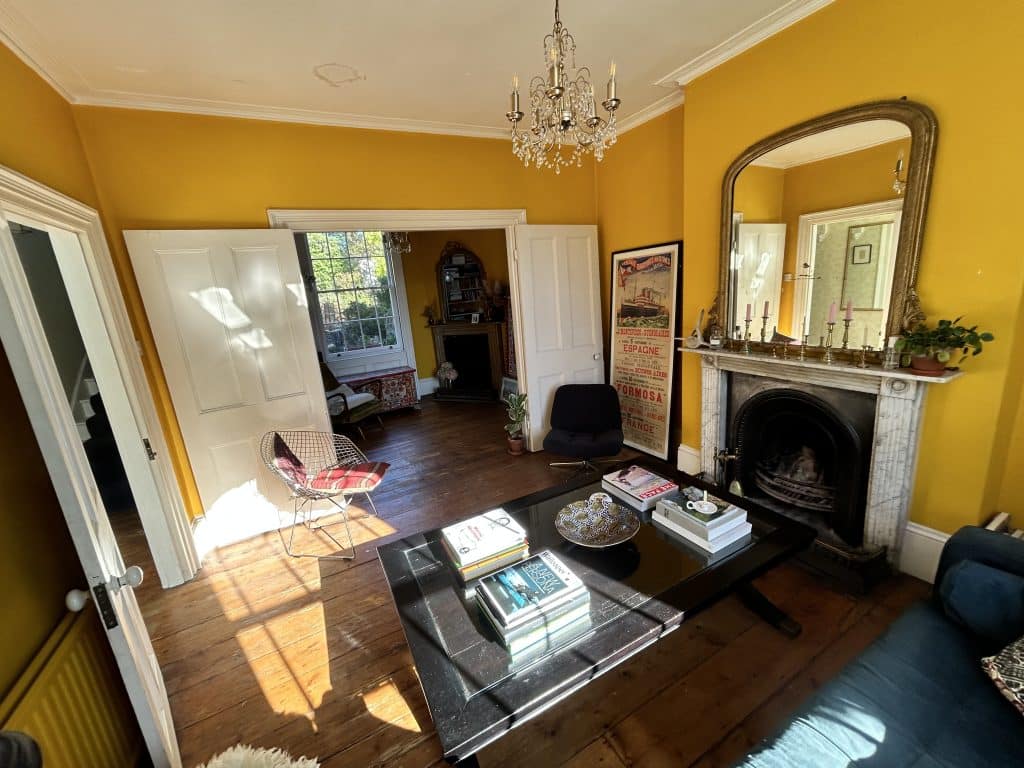 CLARENCE TOWNHOUSE east london character location house IMG 4153