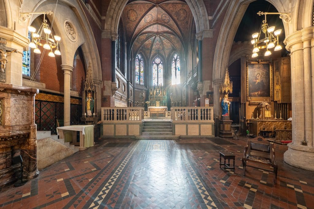 ST MARY MAGDALEN CHURCH grade i victorian church central london shoot location Photo 11 10 2026, 09 12 19