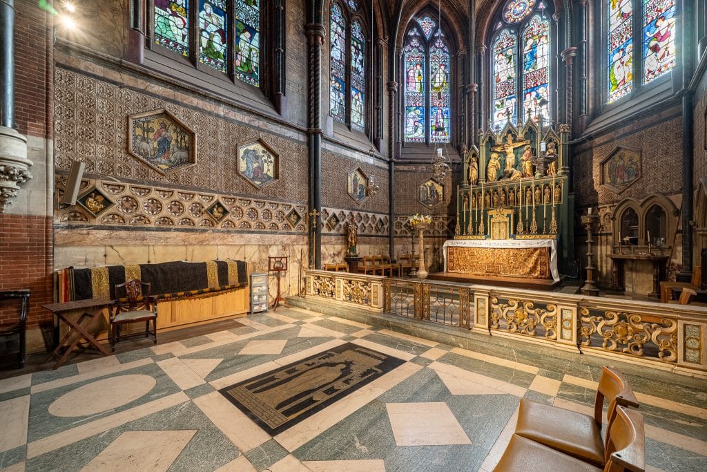 ST MARY MAGDALEN CHURCH grade i victorian church central london shoot location Photo 11 10 2026, 09 13 46