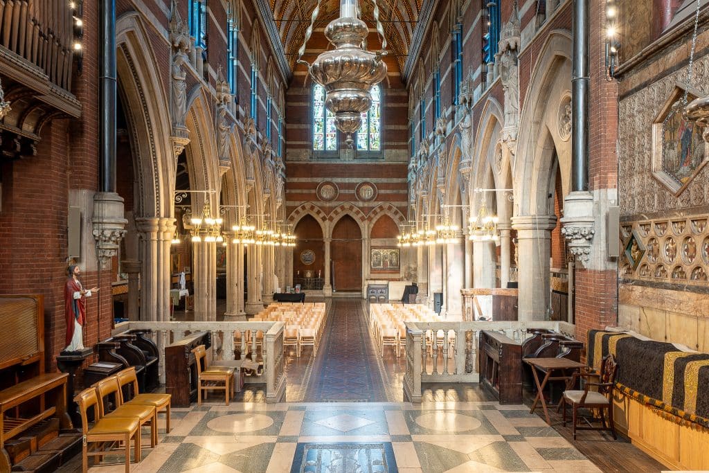 ST MARY MAGDALEN CHURCH grade i victorian church central london shoot location Photo 11 10 2026, 09 16 13