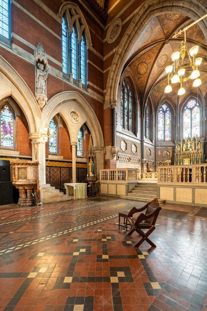 ST MARY MAGDALEN CHURCH grade i victorian church central london shoot location Photo 11 10 2026, 09 23 25