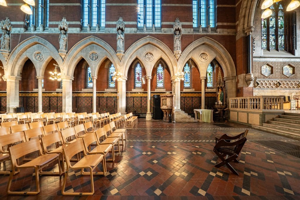 ST MARY MAGDALEN CHURCH grade i victorian church central london shoot location Photo 11 10 2026, 09 24 49 (1)