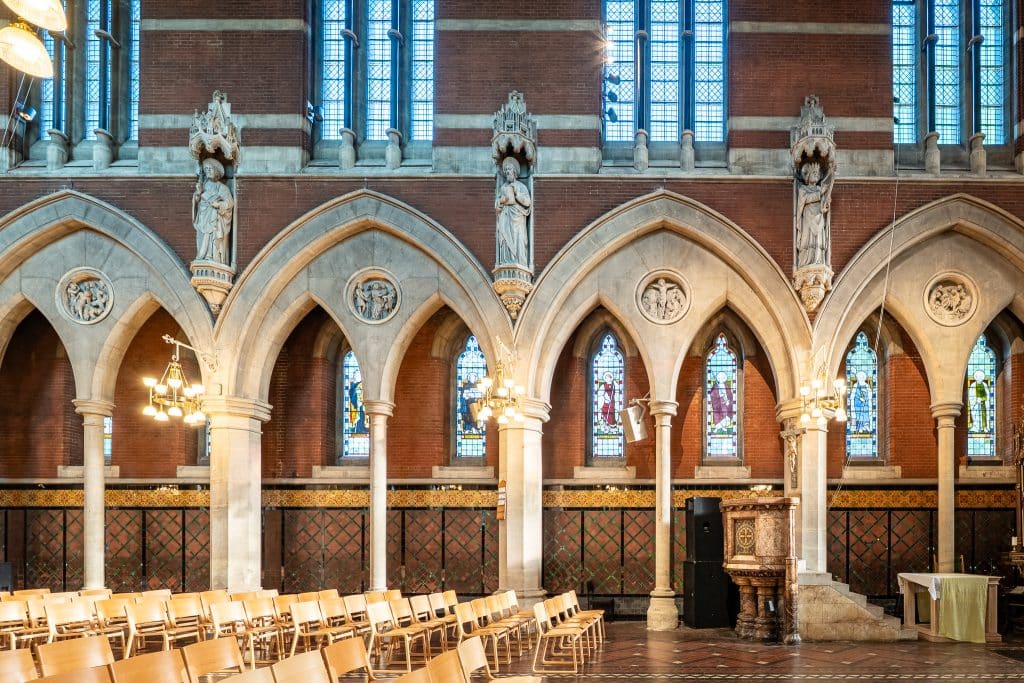 ST MARY MAGDALEN CHURCH grade i victorian church central london shoot location Photo 11 10 2026, 09 24 49
