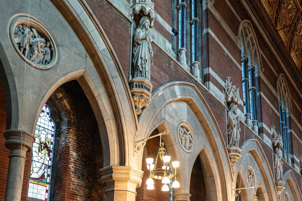 ST MARY MAGDALEN CHURCH grade i victorian church central london shoot location Photo 11 10 2026, 09 42 56