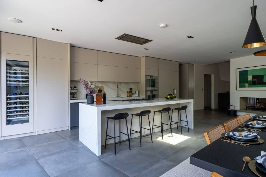 TURLEWRAY north location contemporary location house 010