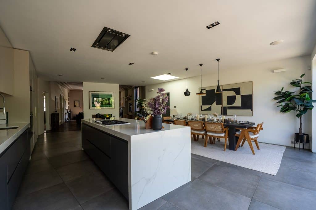TURLEWRAY north location contemporary location house 011