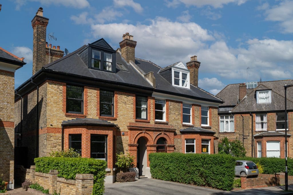 TURLEWRAY north location contemporary location house 038